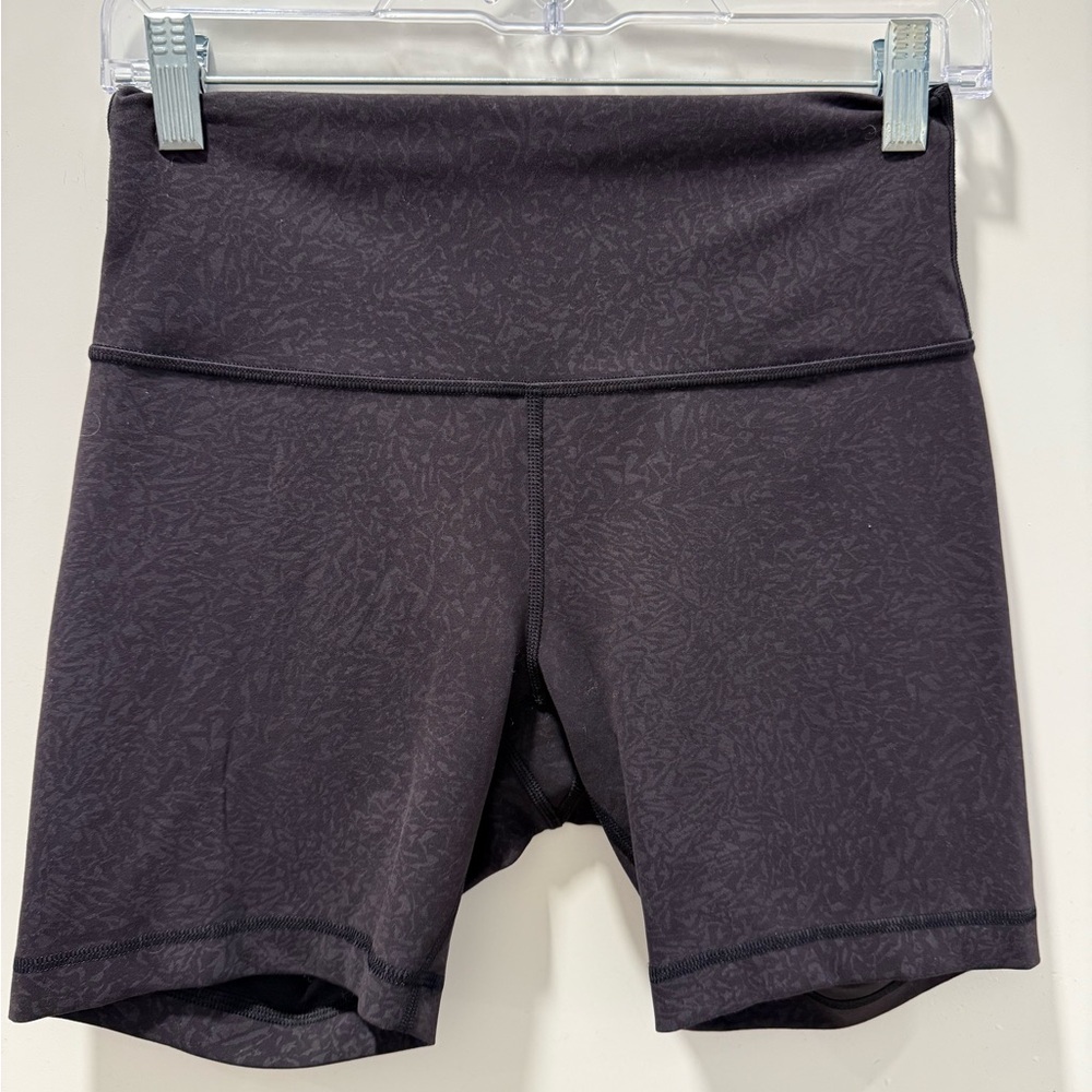 lululemon Wunder Train High-Rise Short 6”